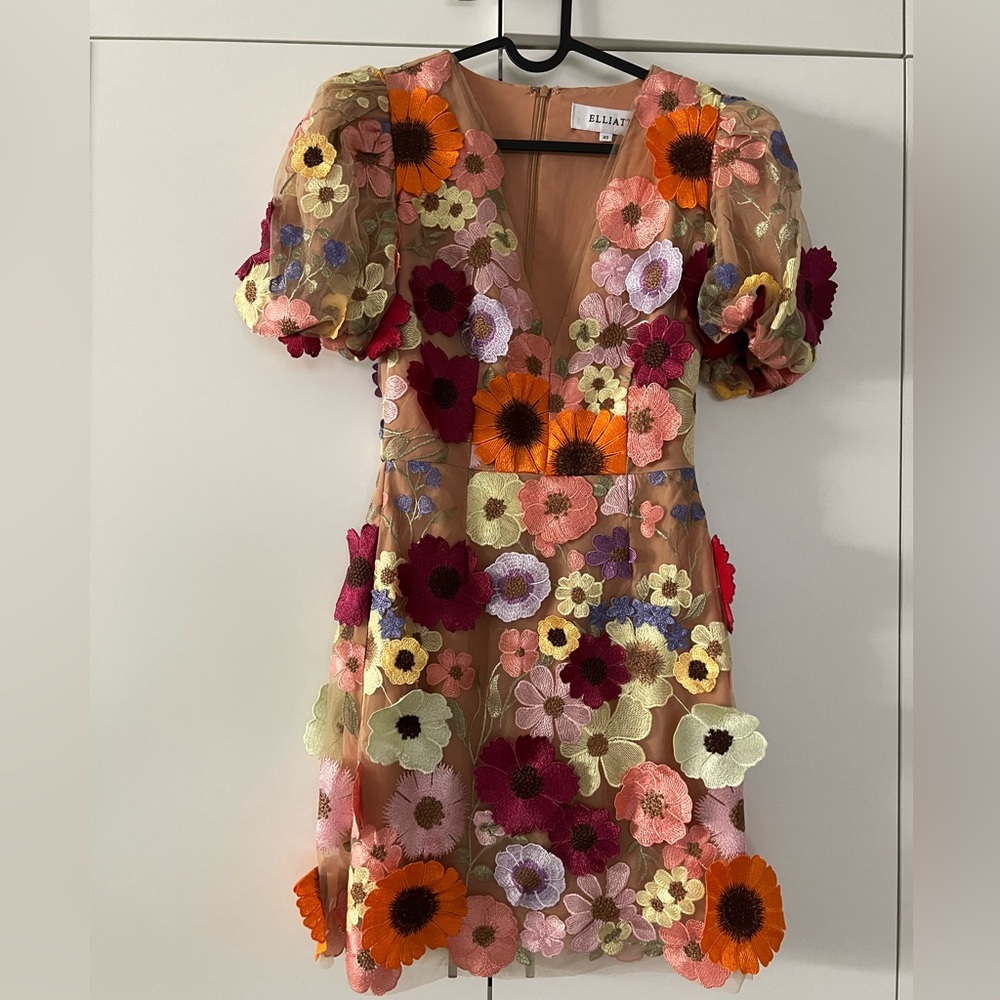 Elliatt Rosalind Dress - Picture 3 of 6